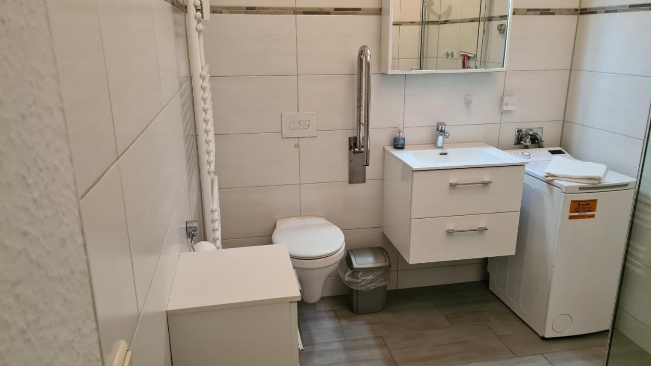 Apartment Ferienwohnung Fallersleben In Weimar - Unmittelbare Zentrumsmnahe - A46771