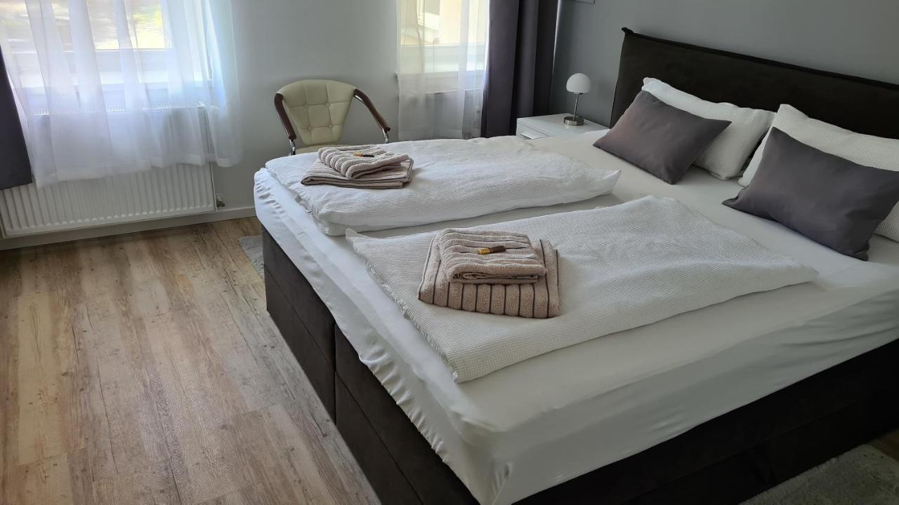 Ferienwohnung Fallersleben In Weimar - Unmittelbare Zentrumsmnahe - A46771 Apartment *